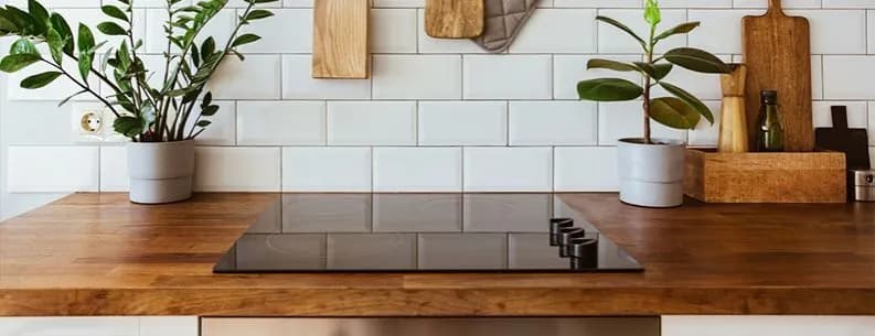 Jakie drewno na blat kuchenny - wybierz najlepsze dla swojej kuchni
