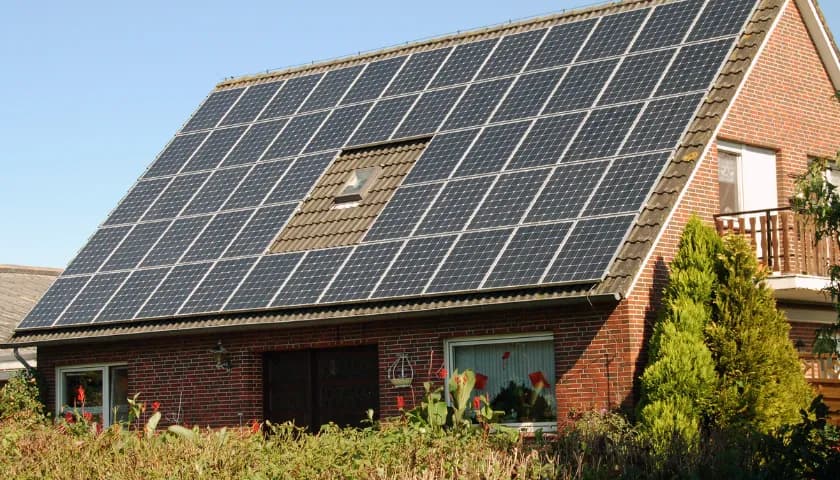 Czy panele słoneczne można odliczyć od podatku? Sprawdź, jak to zrobić