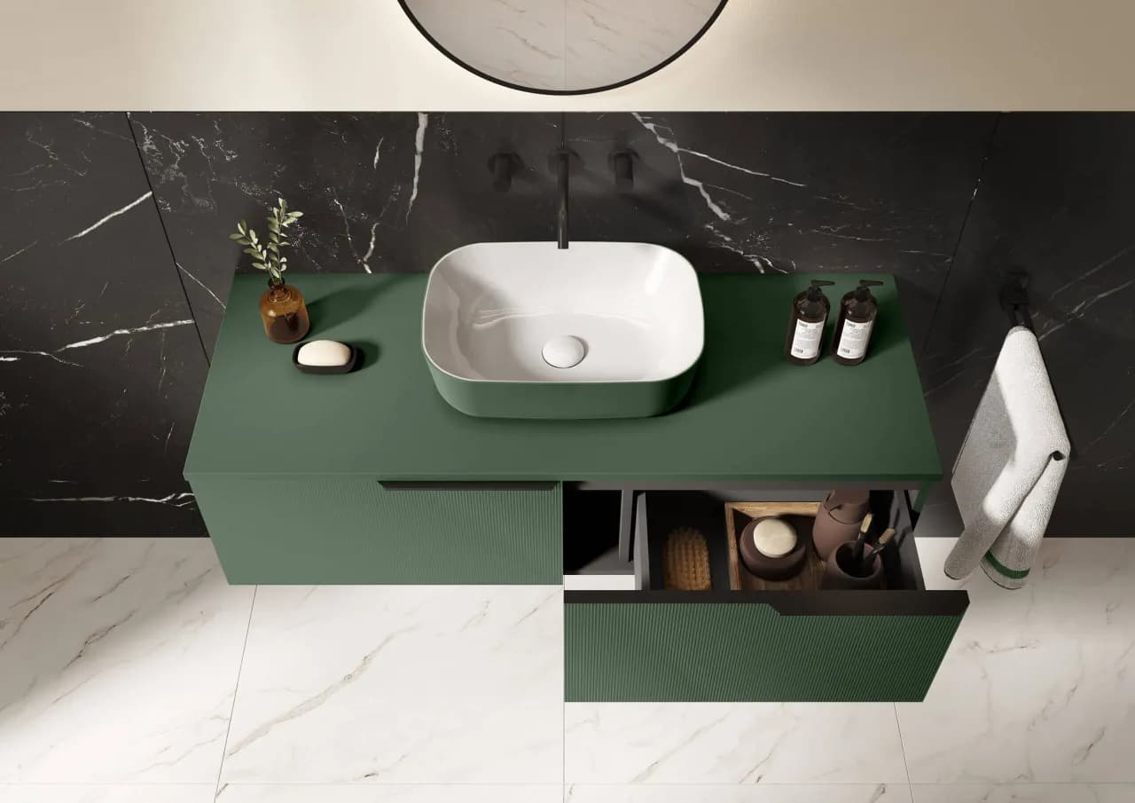 Na jakiej wysokości blat pod umywalkę nablatową, by uniknąć błędów?