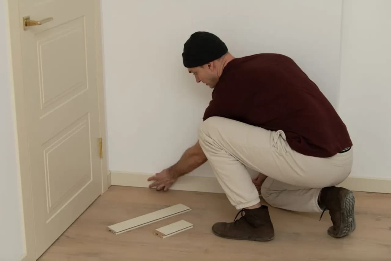 Jak naprawić spuchnięte panele: skuteczne metody i porady